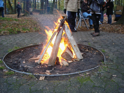 Das Feuer ist entfacht